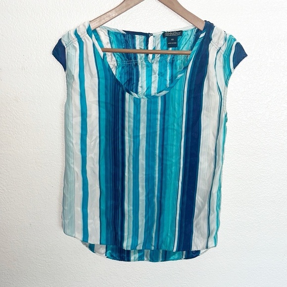 Lucky Brand Blue Striped Cap Sleeve Women’s Blouse With Button Closure & Keyhole - Picture 1 of 9